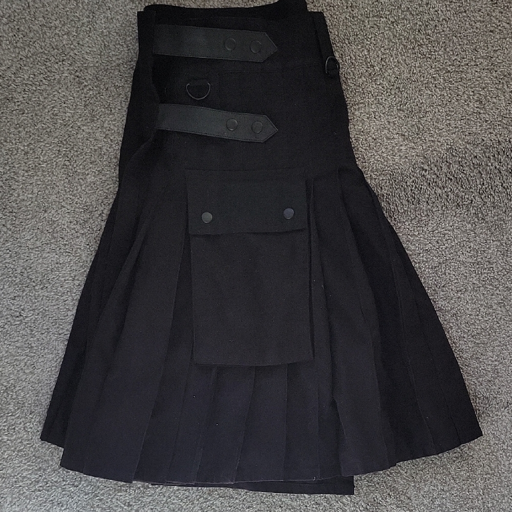 Black Men's Utilikilt Size 44
